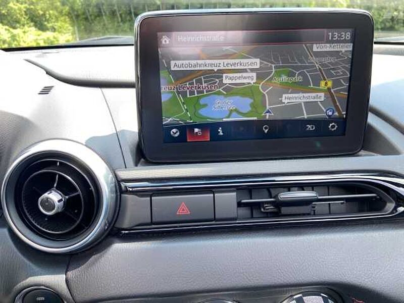 Mazda MX-5 Sport Apple CarPlay SHZ Bose Klimaautom Rückfahrkam. Temp Notbremsass. Verkehrsz