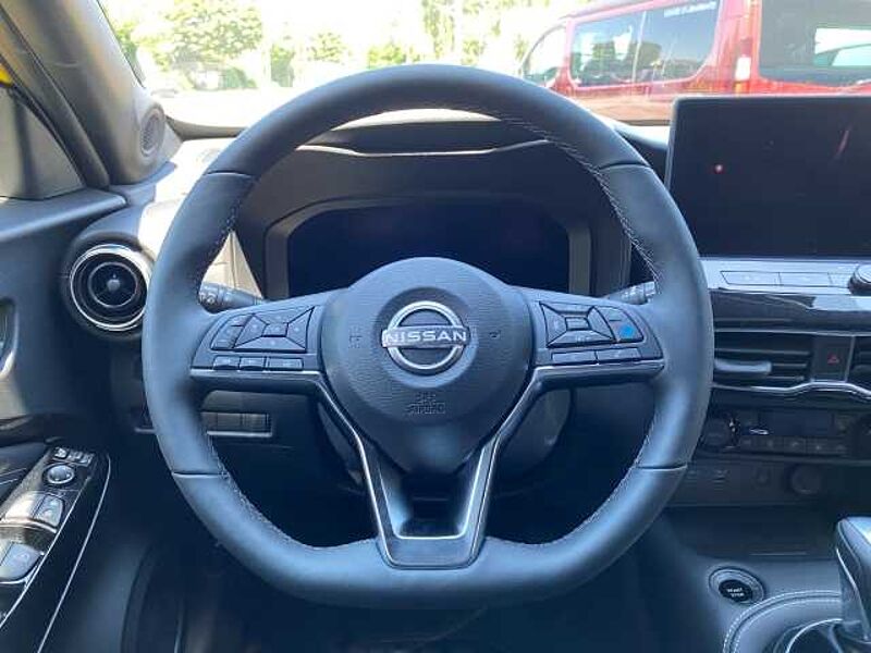 Nissan Juke (2024) TEKNA 1.6 Hybrid 143PS 4AMT Bose-P Navi digitales Cockpit Soundsystem Bos