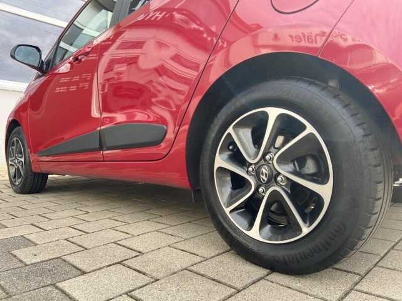 Hyundai i10 Passion Sitzheizung Lenkradheizung DAB Klimaanlage Multifunktionslenkrad LED-Tag