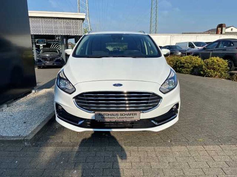 Ford S-Max Titanium Temp SHZ Klimaautom Apple CarPlay LenkradHZG Navi Verkehrszeichenerk. N