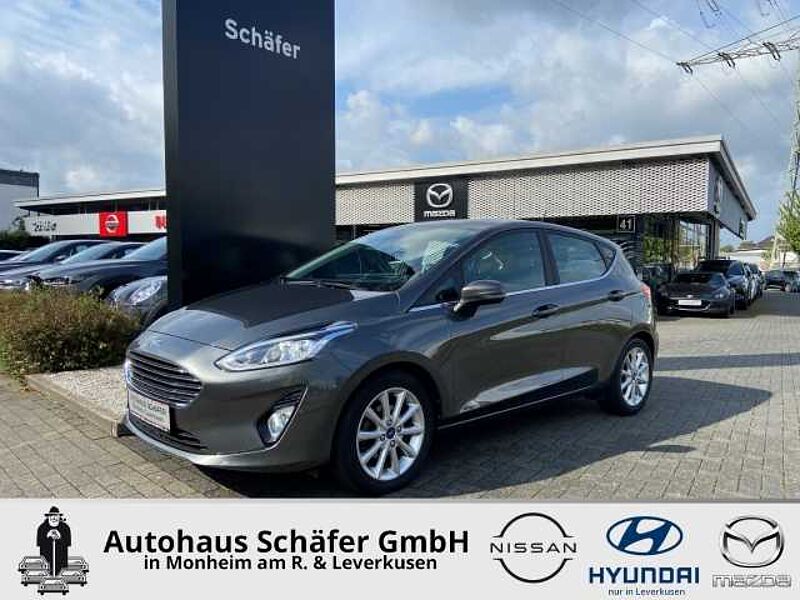 Ford Fiesta Titanium SHZ LenkradHZG Klimaautom DAB In. Spiegel-aut. -abl. Notbremsass. Spurhal