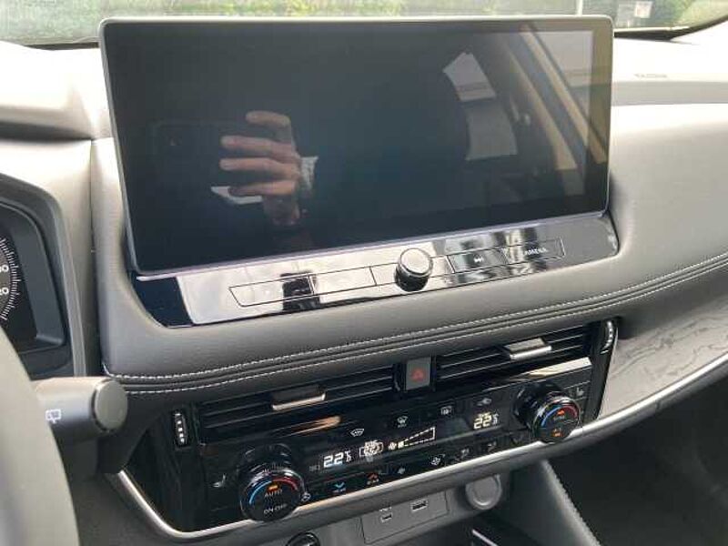 Nissan X-Trail (2024) TEKNA+ 1.5 VC-T e-POWER 204PS HUD Panorama Navi Leder digitales Cockpit