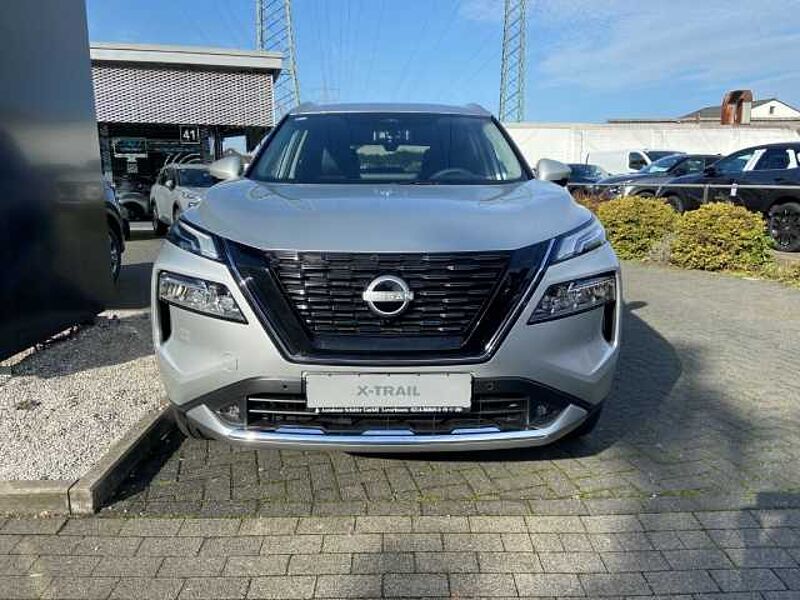 Nissan X-Trail (2024) TEKNA+ 1.5 VC-T e-4ORCE 213PS 7-Sitze 20''-Alu HUD El. Panodach Navi Lede