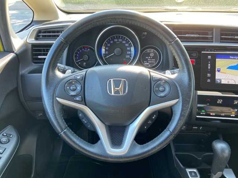 Honda Jazz Elegance SHZ Temp Klimaautom Navi Schaltwippen Verkehrszeichenerk. Notbremsass.