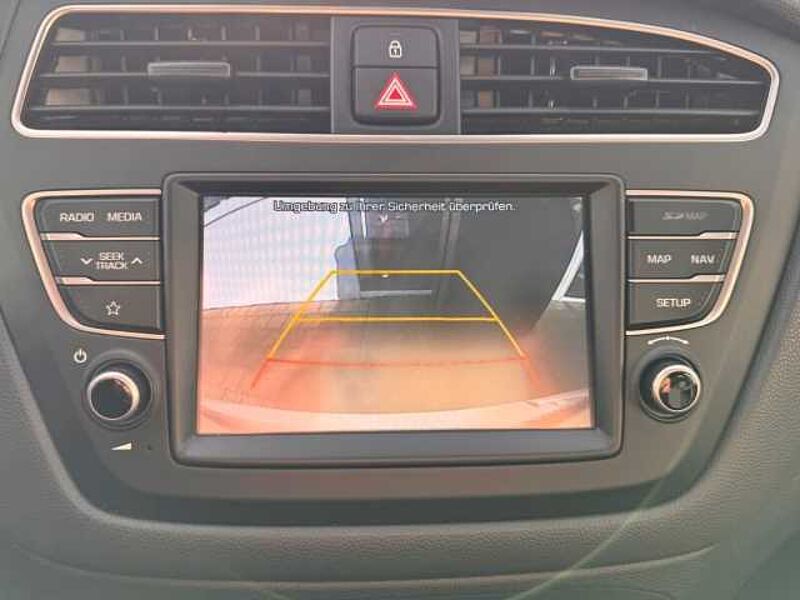 Hyundai i20 YES Plus Navi DAB SHZ Soundsystem Apple CarPlay Android Auto Klimaautom Kom-pake