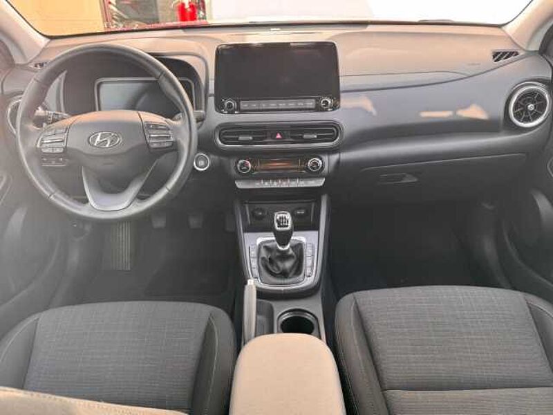 Hyundai KONA Intro Edition Navi digitales Cockpit Apple CarPlay Android Auto Klimaautom Fahre