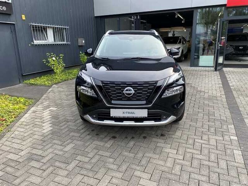 Nissan X-Trail (2024) TEKNA 1.5 VC-T e-4ORCE 213PS 7-Sitze PGD Bose-P HUD Navi digitales Cockpi