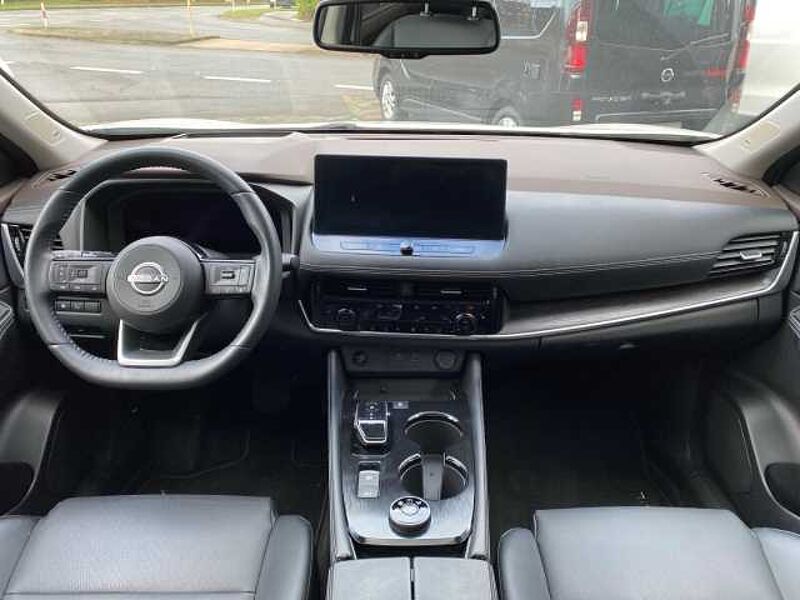 Nissan X-Trail TEKNA e-4ORCE HUD Panorama Navi Leder Memory Sitze Soundsystem Bose 360 Kamera