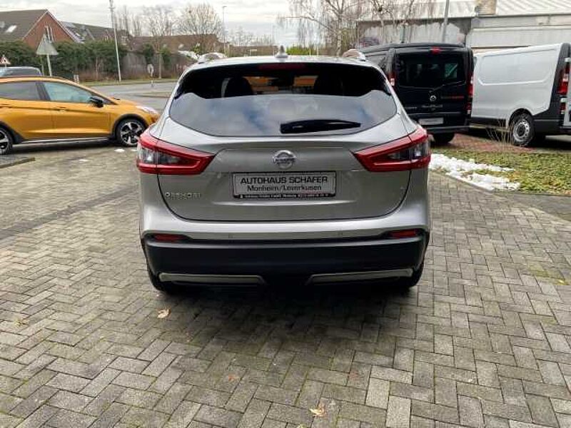 Nissan Qashqai N-Connecta Panorama 8-fach Bereift Navi 360 Kamera LED Blendfreies Fernl. Kurven