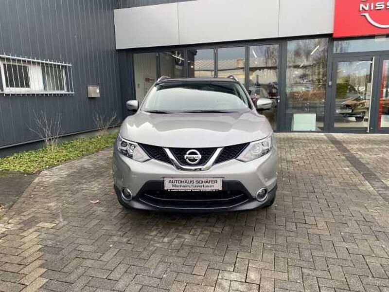 Nissan Qashqai Tekna 8-fach Ber. Panorama Navi 360 Kamera LED Mehrzonenklima DAB Ambientebeleuc